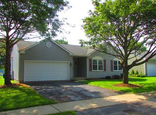 1412 Bar Harbour Rd, Aurora, IL 60504