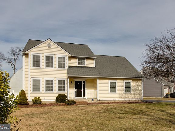 4th image of 614 Kenora Woods Ct
