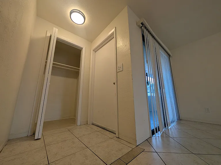 2609 N Oleander Ave #17 — Photo 22