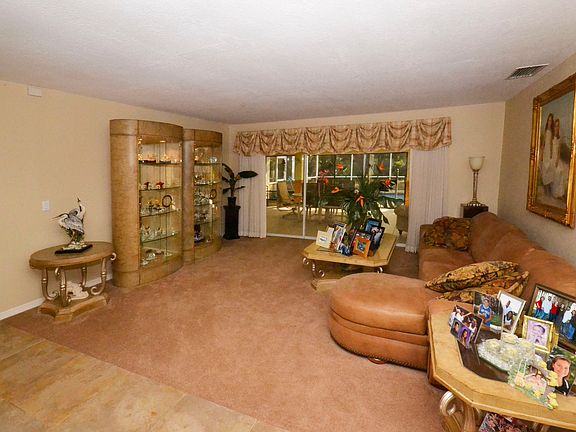 2nd image of 2733 Northridge Dr E