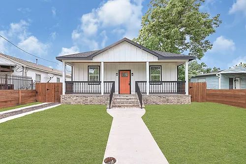 2412 Lucas St Photo 1