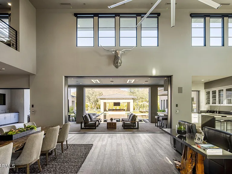 10110 E Siesta Ln — Photo 15