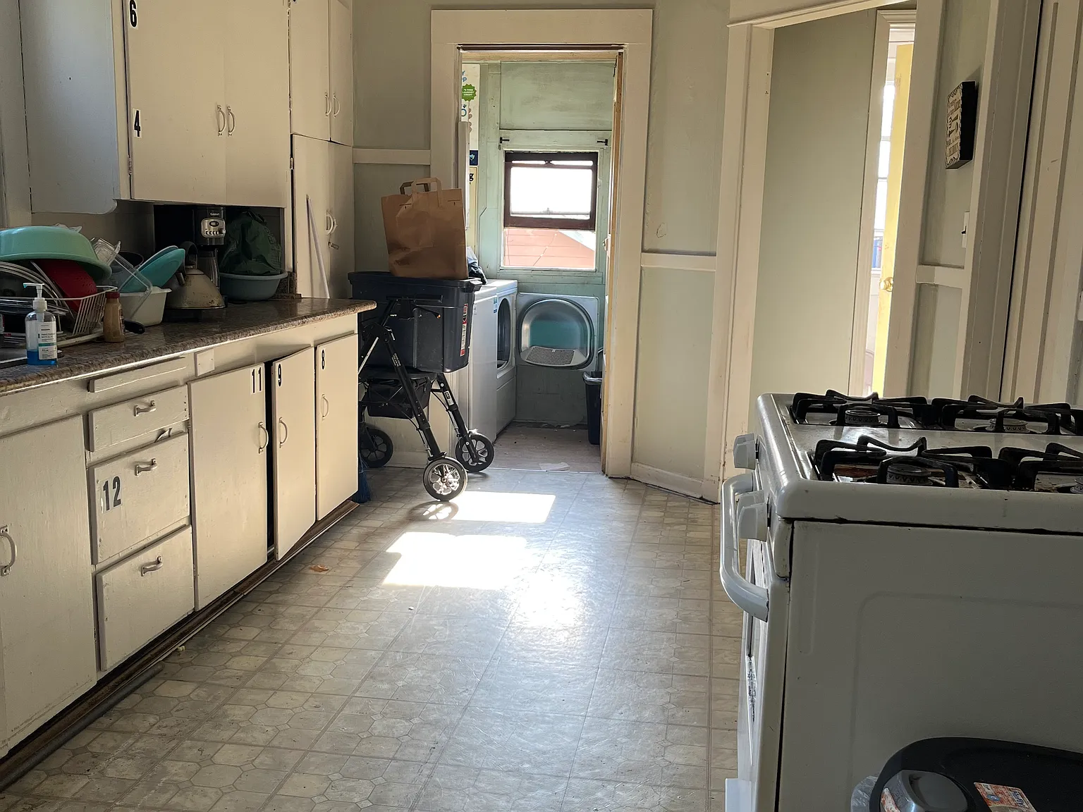 12 bed, $600 — Photo 3