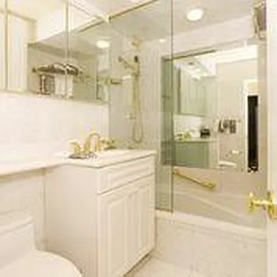 Sold by R New York | media 17