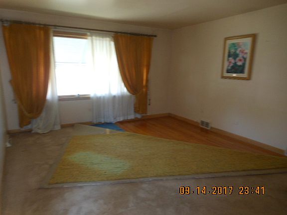 2nd image of 9211 S Turner Ave