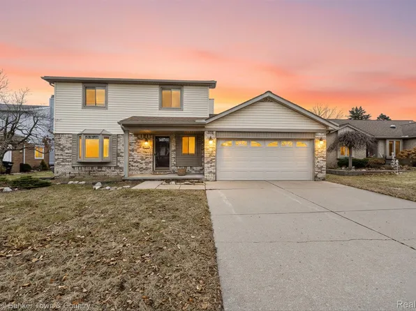 8895 Knolson Ave, Livonia, MI 48150