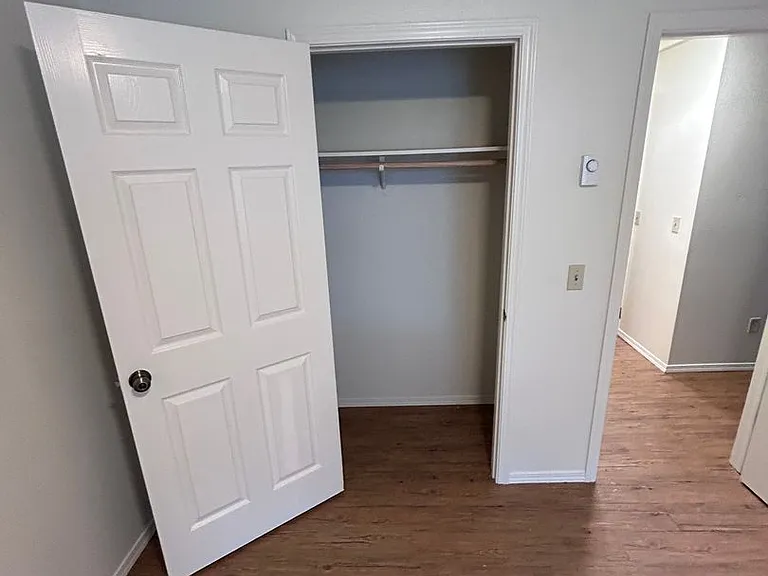 795 Elm Ave — Photo 5