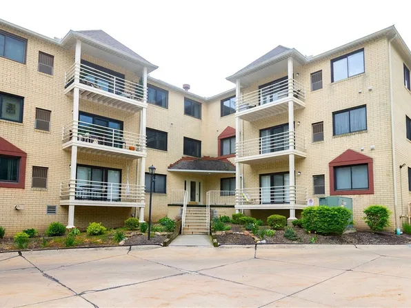 19510 Lorain Rd APT 101, Fairview Park, OH 44126