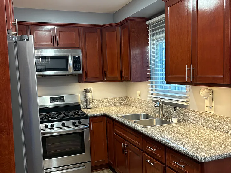 919 E La Palma Dr #2 — Photo 7
