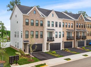42161 Shining Star Sq, Ashburn, VA 20148