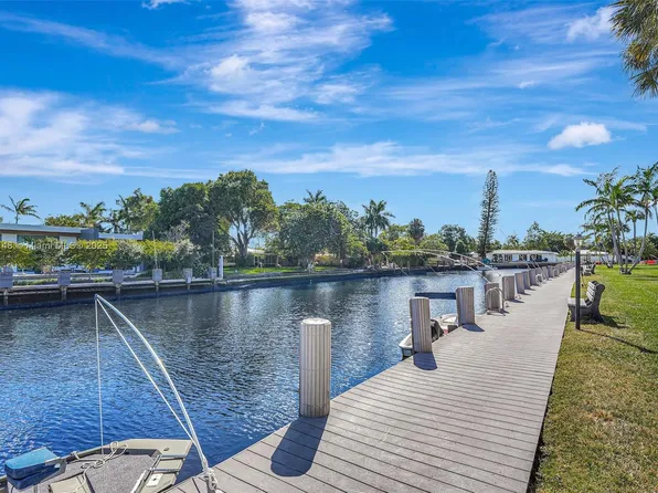 2970 NE 16th Ave APT 403, Oakland Park, FL 33334