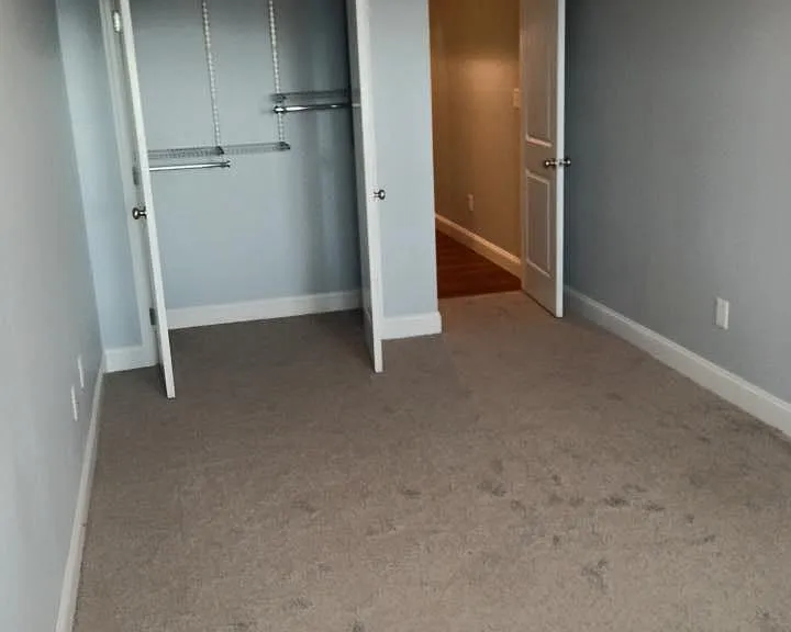 1708 Marshall St — Photo 15