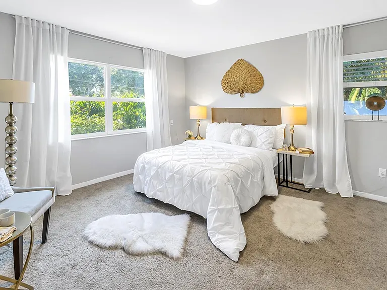 610 Cordova Blvd NE — Photo 17