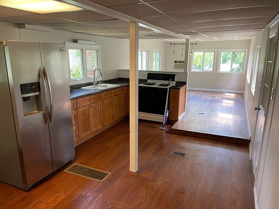 72 Eagle St, Ware, MA 01082 Zillow