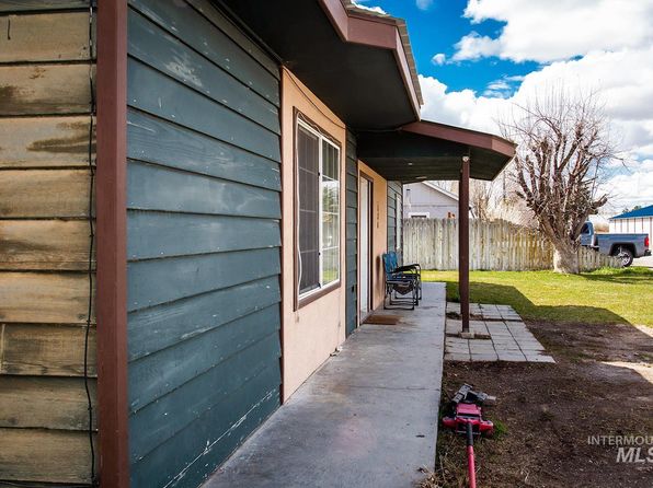 134 Maple Ave W, Hansen, ID 83334