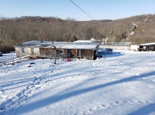 348 Frankfort Springs Dr, Georgetown, PA 15043