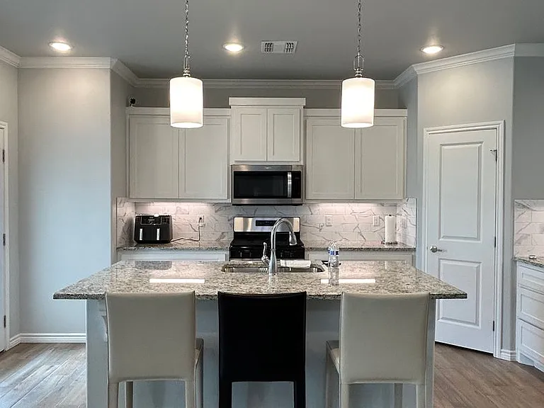 2032 Twin Falls Dr — Photo 7