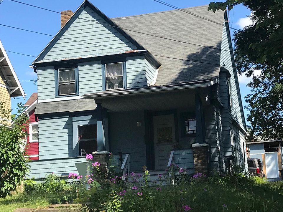 1st image of 647 Crosby St #2