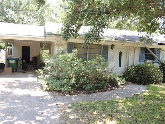 3rd image of 2903 Pinewood Dr