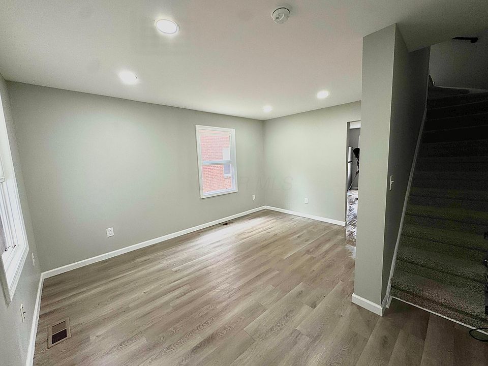 1st image of 750 S Harris Ave #750