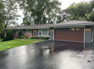 3870 Lakeview Blvd, Orchard Lake, MI