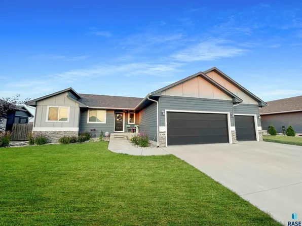 1308 S Keva Ave, Sioux Falls, SD 57106