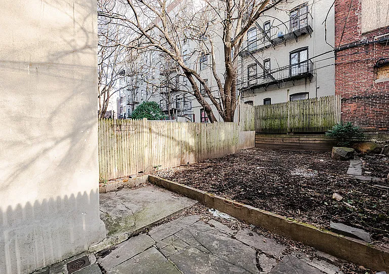 254 Vernon Ave #2 — Photo 33