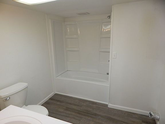 5th image of 1001 8th St