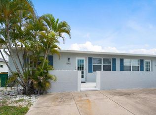 545 102nd Ave N, Naples, FL 34108