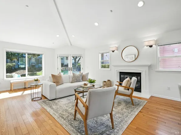 11 Cherry Hill Lane, Novato, CA 94945