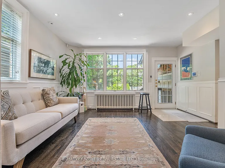 14 Dewbourne Ave — Photo 7