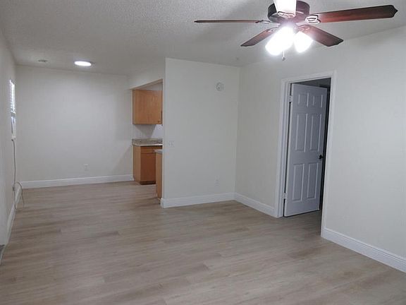 3rd image of 417 N E St APT 40