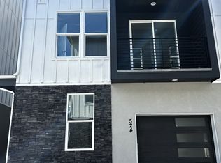 524 E Violets Cove Ln, Garden City, ID 83714