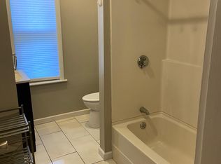 45 Dartmouth St, Worcester, MA 01604