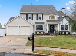 5 Dunn Ct, Marlton, NJ 08053