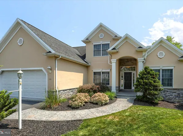 111 Windrush Ln, Mechanicsburg, PA 17055
