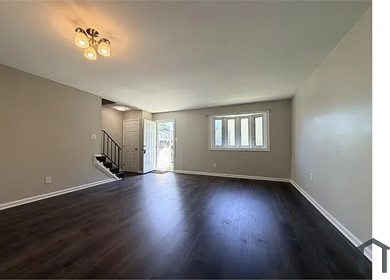 4 bed, 1500 sqft, $2,999 — Photo 2