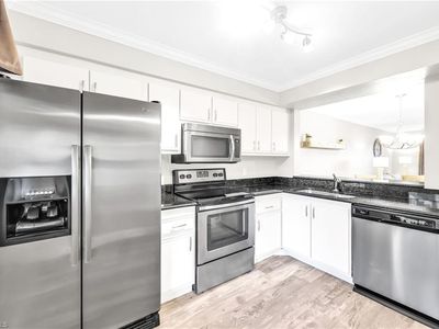 219 Fox Glen DR #1105, Naples, FL, 34104