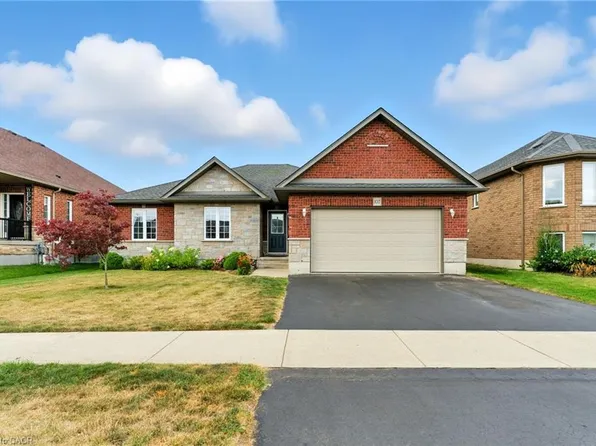 107 Applewood St, Blandford Blenheim, ON N0J 1S0
