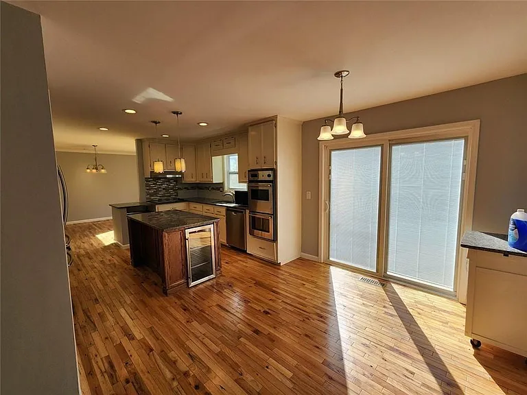885 Melody Ln — Photo 17