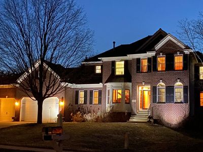 10404 Shelter Grv, Eden Prairie, MN, 55347