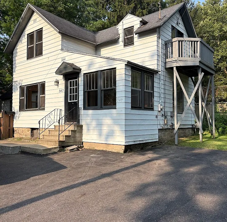 747 Minor Ave