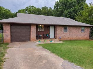 805 E Washington St, Tecumseh, OK 74873