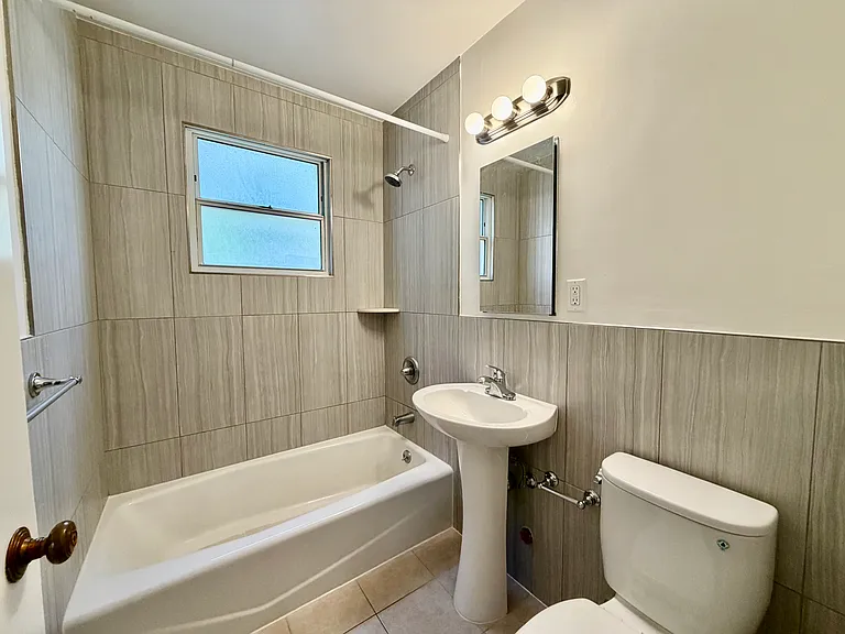 50 Lupine Ave #8 — Photo 9