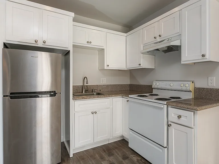 411 N La Fayette Park Pl #5 — Photo 2