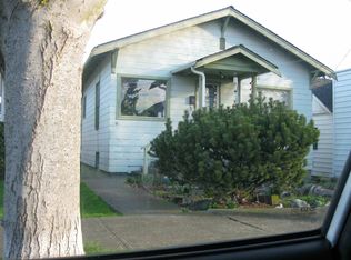 816 5th St, Anacortes, WA 98221