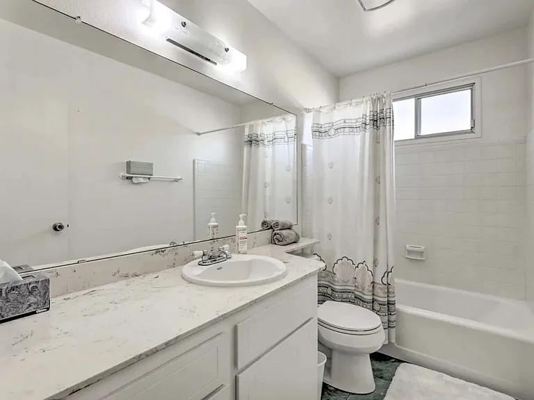 600 E Palm St — Photo 14