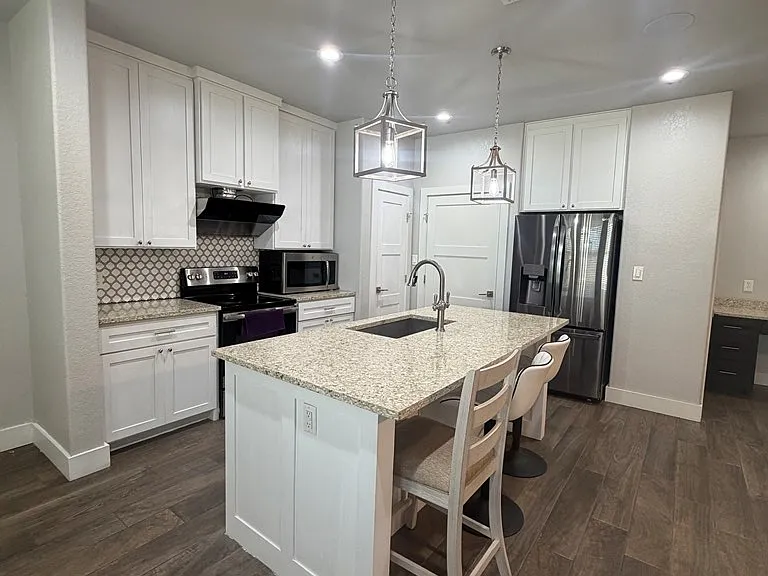 2408 Birkdale Ln — Photo 5