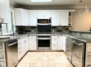 211 19th St, Newport Beach, CA 92663