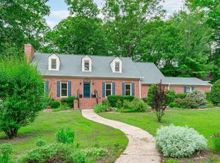 1430 Lake Pine Dr, Cary, NC 27511